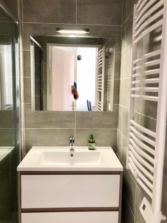 Apartment Newly Renovated Aircond-Wifi-Pool-Sea View-150M To Beaches- Saint Aygulf Εξωτερικό φωτογραφία