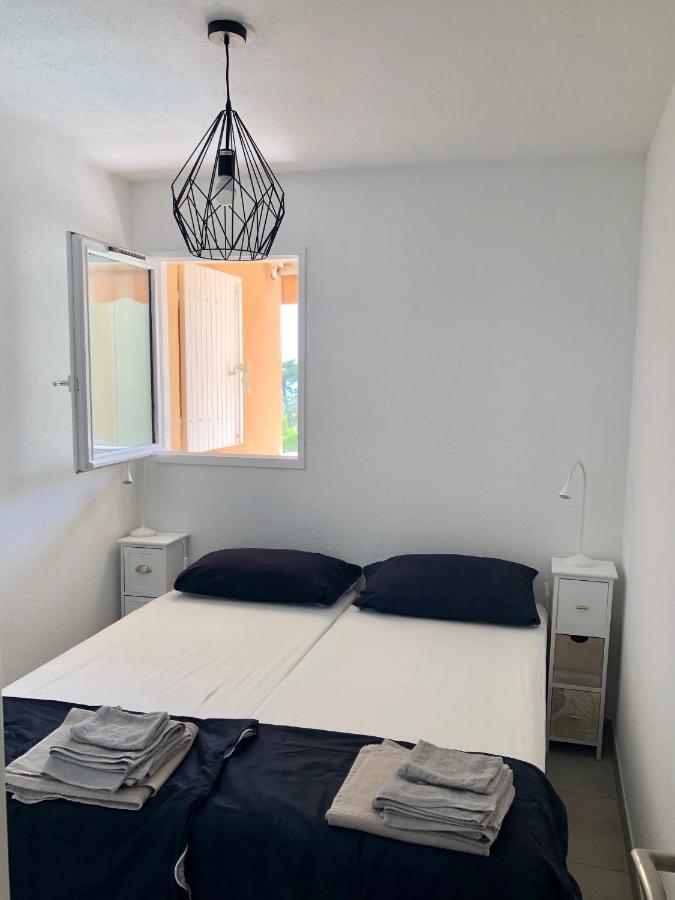 Apartment Newly Renovated Aircond-Wifi-Pool-Sea View-150M To Beaches- Saint Aygulf Εξωτερικό φωτογραφία