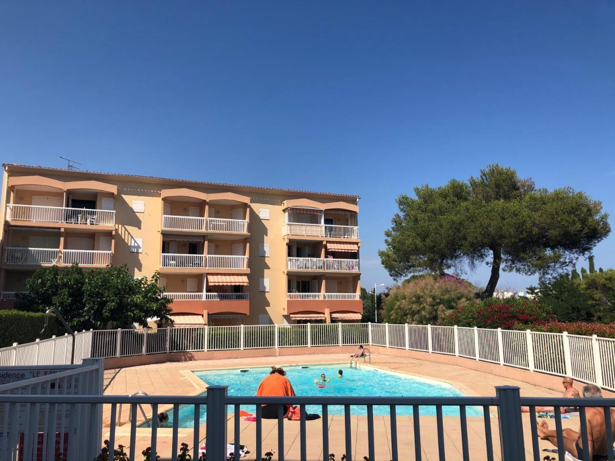 Apartment Newly Renovated Aircond-Wifi-Pool-Sea View-150M To Beaches- Saint Aygulf Εξωτερικό φωτογραφία